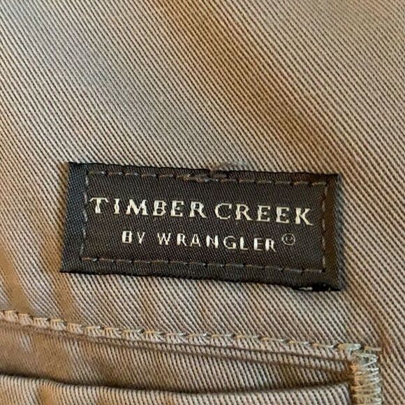 38 x 30 wrangler khaki pants - Picture 3 of 6